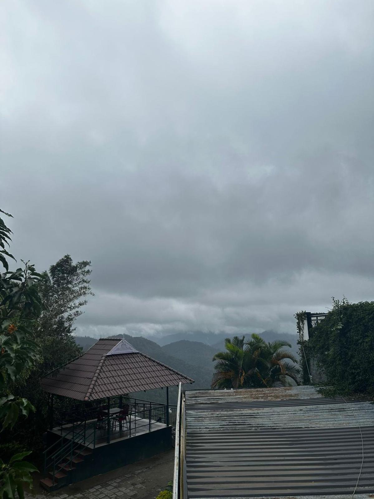 Munnar Tea Hills Resort - Mthr Extérieur photo