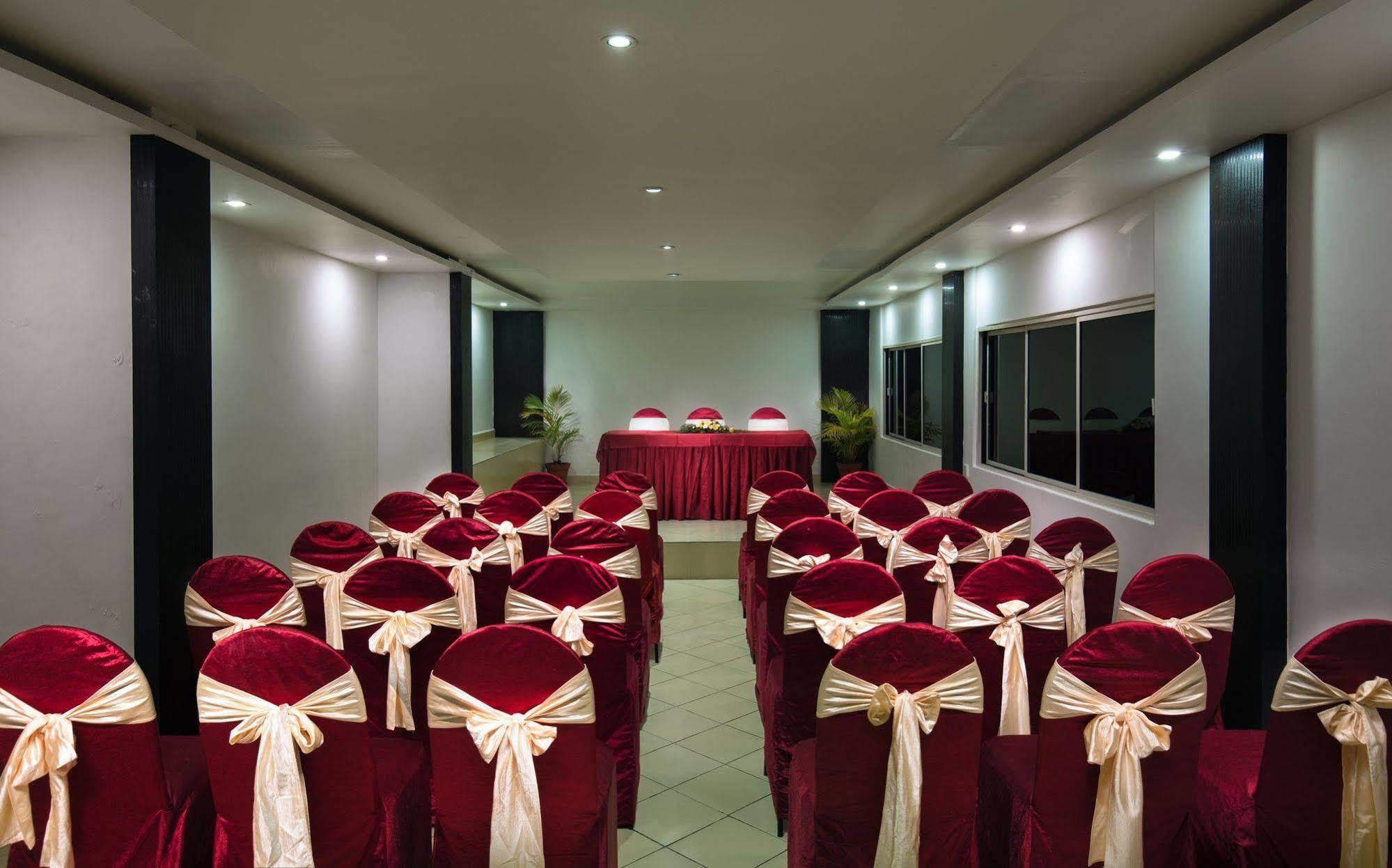 Munnar Tea Hills Resort - Mthr Extérieur photo